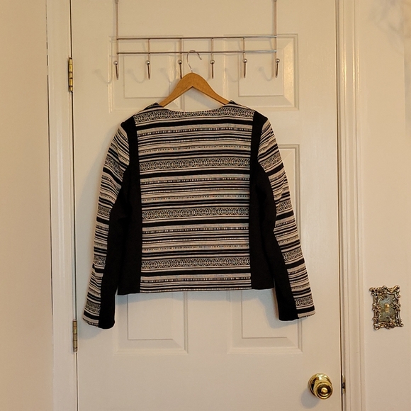 Jacket - Picture 3 of 4